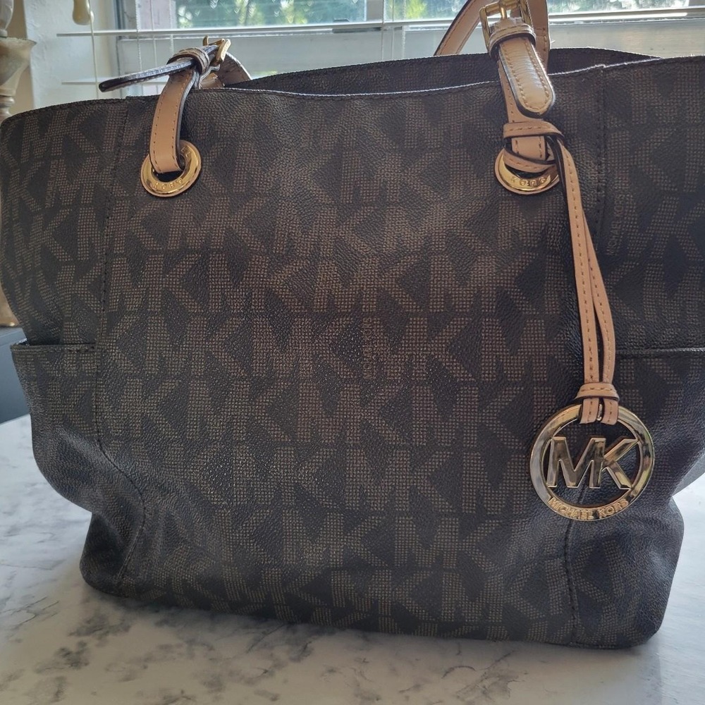 Michael Kors Womens Luxury Handbag Brown